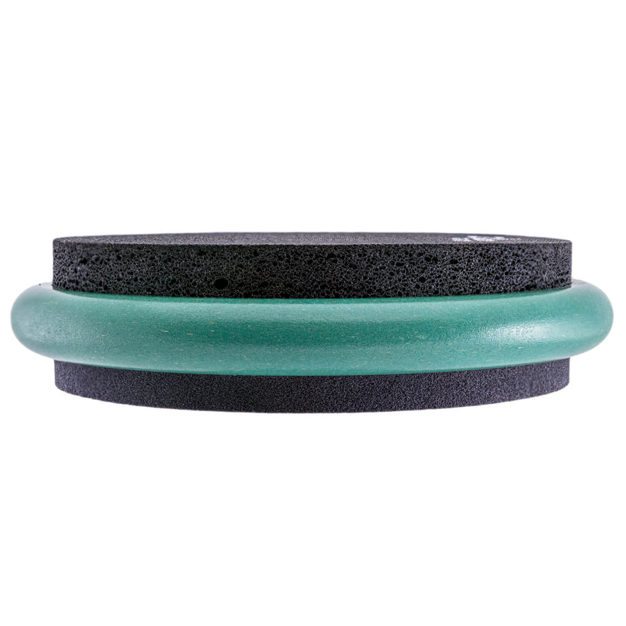 Sideways shot of green reflexx conditioning pad